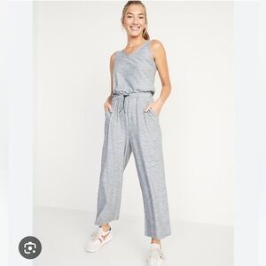 Old Navy Active Breathe On Gray Sleeveless Jumpsuit Waist Defined Pockets